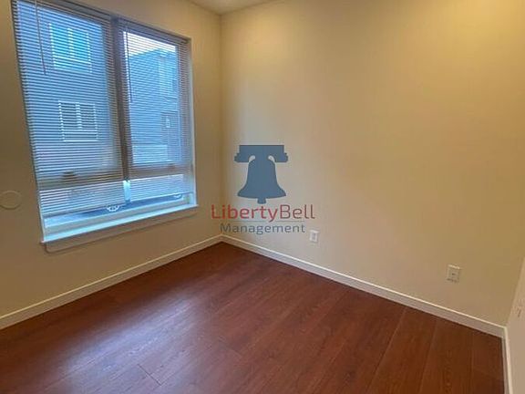5th image of 5618 Catharine St #1
