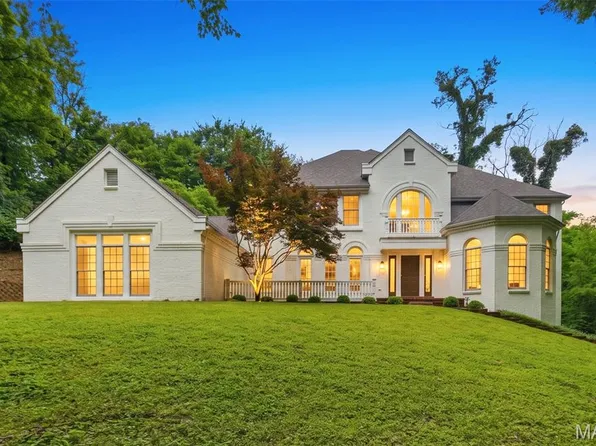 655 Old Riverwoods Ln, Chesterfield, MO 63017