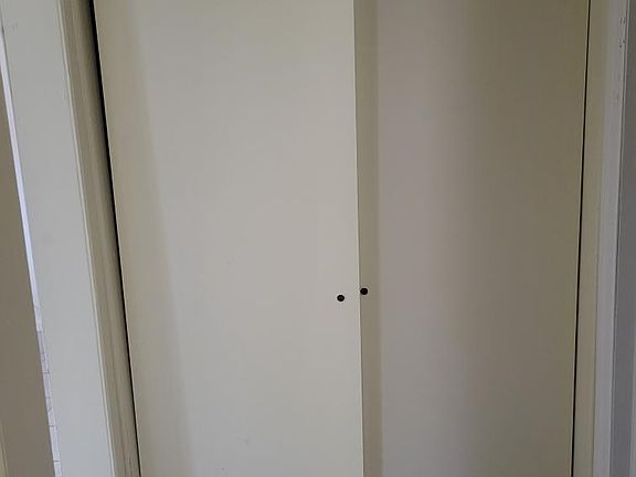 3rd image of 15 Marion Ct