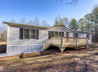 207 Ambers Ln, Commerce, GA 30530