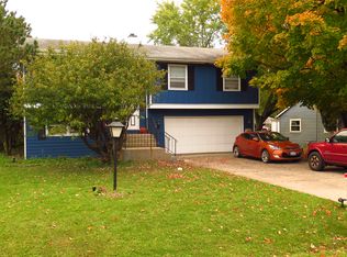 35W004 Clyde Pkwy, St Charles, IL
