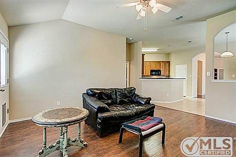 5th image of 5561 Crestwood Dr