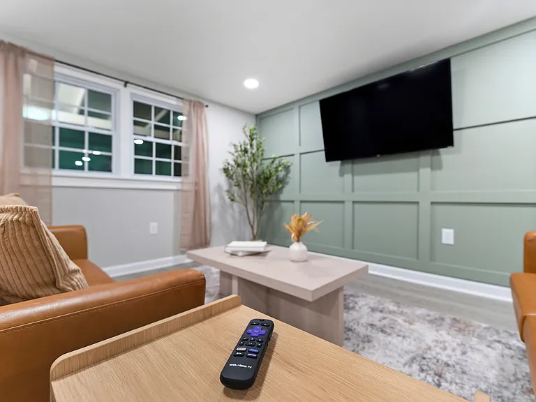 5901 Ridge Dr SE — Photo 3