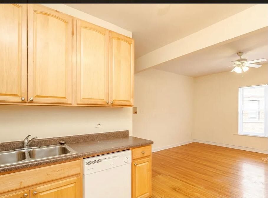 1st image of 851 W Cornelia Ave #S99ndyvrk