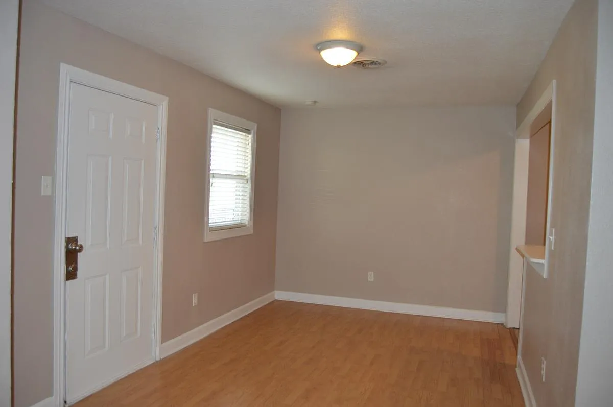 1 bed, 595 sqft, $1,000 — Photo 1