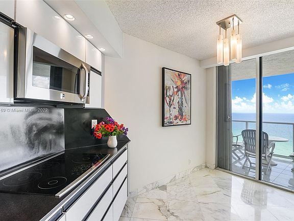 4th image of 16485 Collins Ave APT 2535
