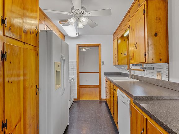 4th image of 6935 Tinkerdale Rd