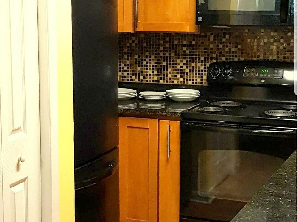 2nd image of 2237 175th St #2