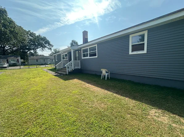 136 Gresham St, Springfield, MA 01119