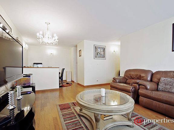 Living Room / Dining Room