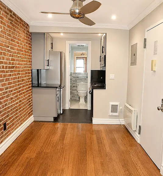345 W 53rd St #R3C — Photo 6