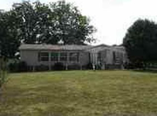 370 Milan Hwy, Trenton, TN 38382