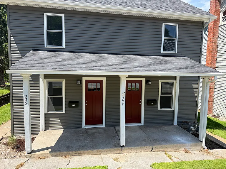 727 Willowbank St — Photo 11