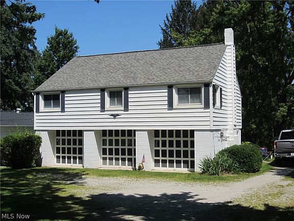 4th image of 21260 Westwood Dr