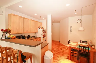 Rented by R New York