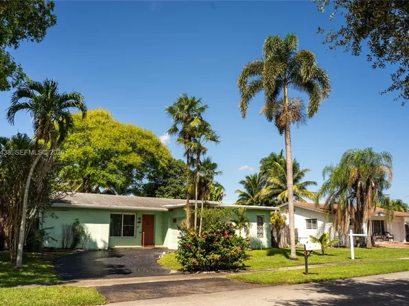 1010 NW 93rd Ter, Hollywood, FL 33024