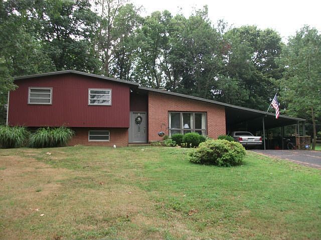 1st image of 976 Simon Ln