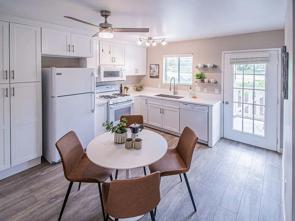 Alder Creek Apartments