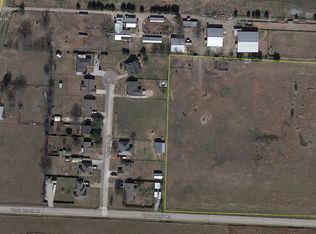 N Florence St, Tioga, TX 76271