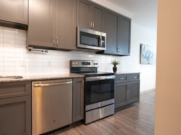 100 E Washington St APT 36