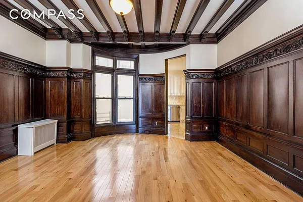 Rented by Compass | media 10