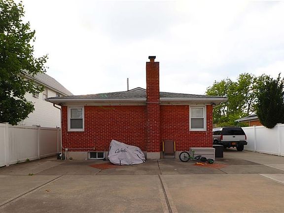 5th image of 108 Finley Ave