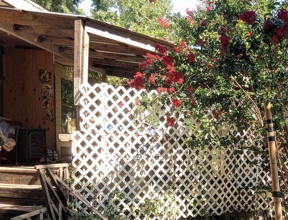 10870 State Highway 184 W, Bronson, TX 75930 | MLS #70013870 | Zillow