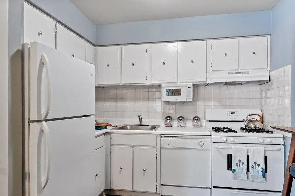 Brookmont Apartment Homes — Photo 1