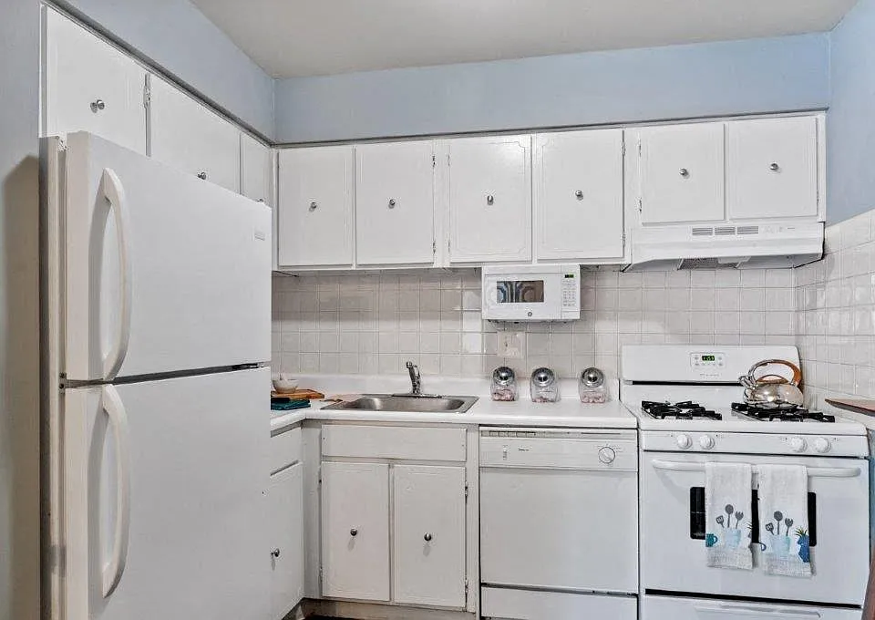 Brookmont Apartment Homes