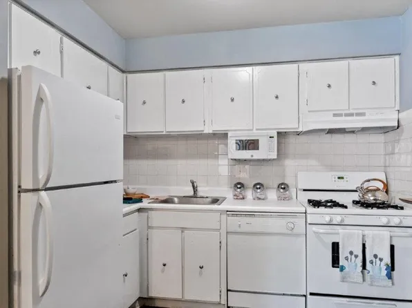 Brookmont Apartment Homes