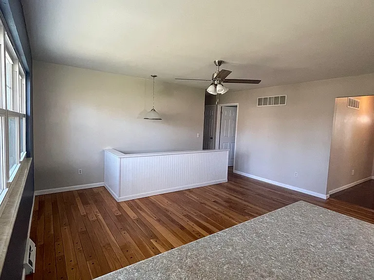 11289 Briarstone Dr — Photo 7