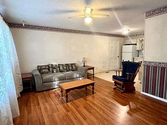 4th image of 1604 33rd St