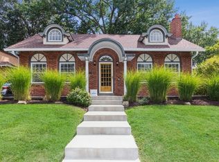 203 E 66th St, Kansas City, MO 64113