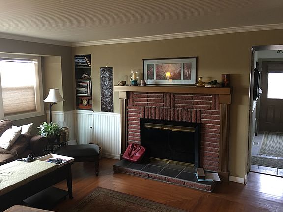 4th image of 319 E Fireweed Ave