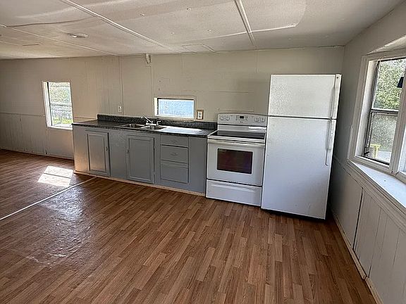5th image of 108 Grant St #1