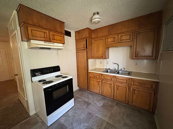3rd image of 808 Safady Ave #B