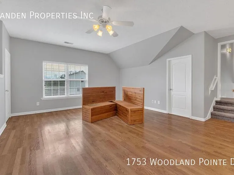 1753 Woodland Pointe Dr — Photo 26