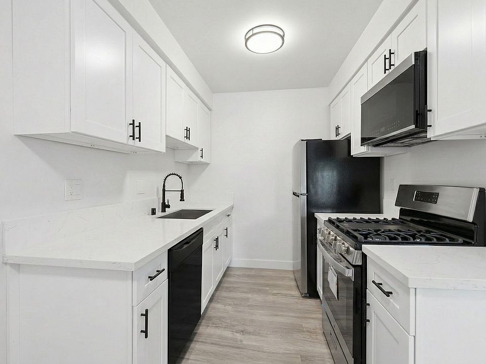 1st image of 6828 Fulton Ave #3