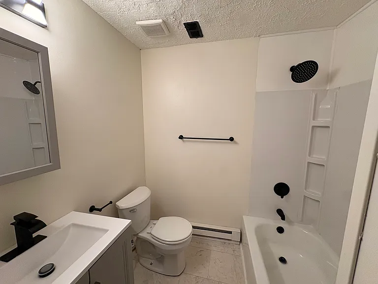 1814 North Ave #3 — Photo 5
