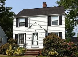 1204 Irene Rd, Lyndhurst, OH 44124