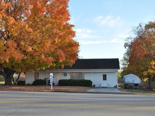 1005 Main St, Decherd, TN 37324