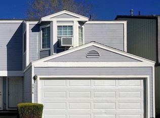 3916 Village Dr, Carson City, NV