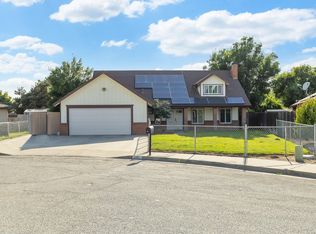 331 S Lotas Street, Porterville, CA 93257