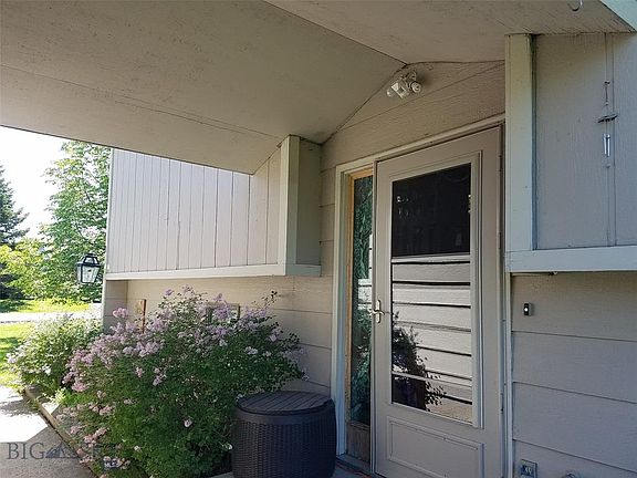 2nd image of 83 Boxwood Dr