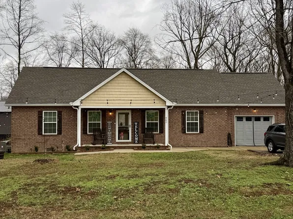 980 White Rd, Portland, TN 37148