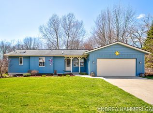 162 Aniline Ave N, Holland, MI 49424