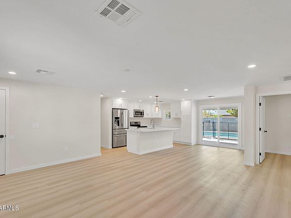 4th image of 3545 E FRIESS Drive