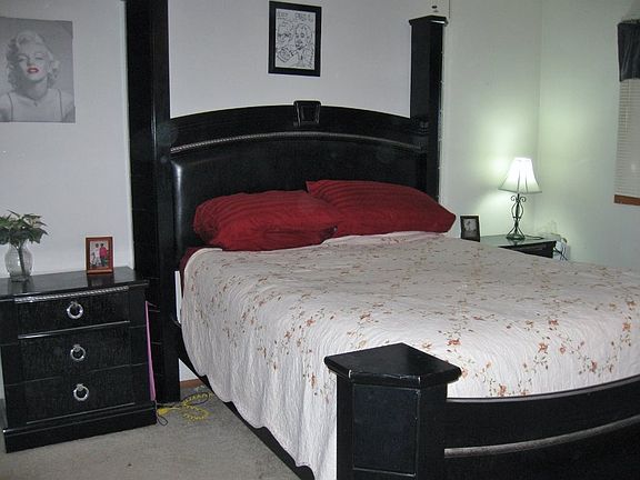 3rd image of 623 N High Dr