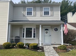 4 Dove Path, Coram, NY 11727