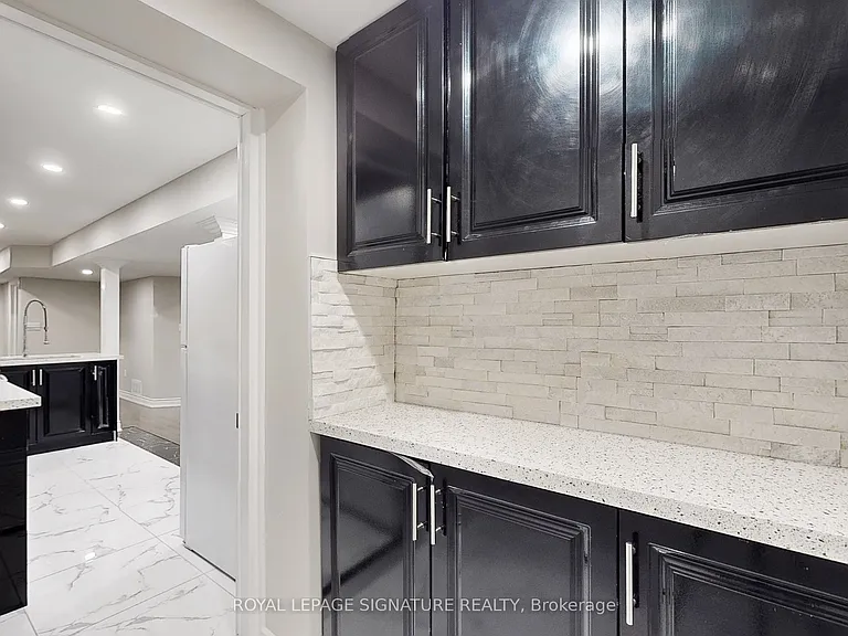 38 Havanna Cres #BASEMENT — Photo 10